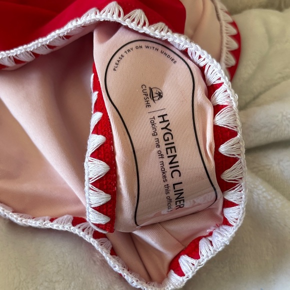 Cupshe Red and White Swimsuit size XL - Picture 7 of 10